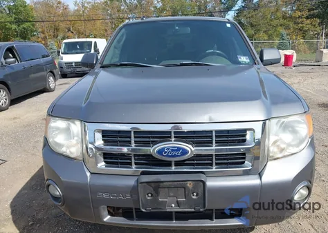 2010 Ford Escape Xlt z USA, uszkodzony, nr VIN 1FMCU9DG7AKD31754